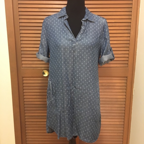 Anthropologie Dresses & Skirts - Cloth & Stone Diamond Dot chambray shirt dress S